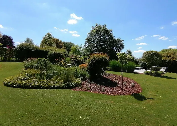 Le Clos Du Montys